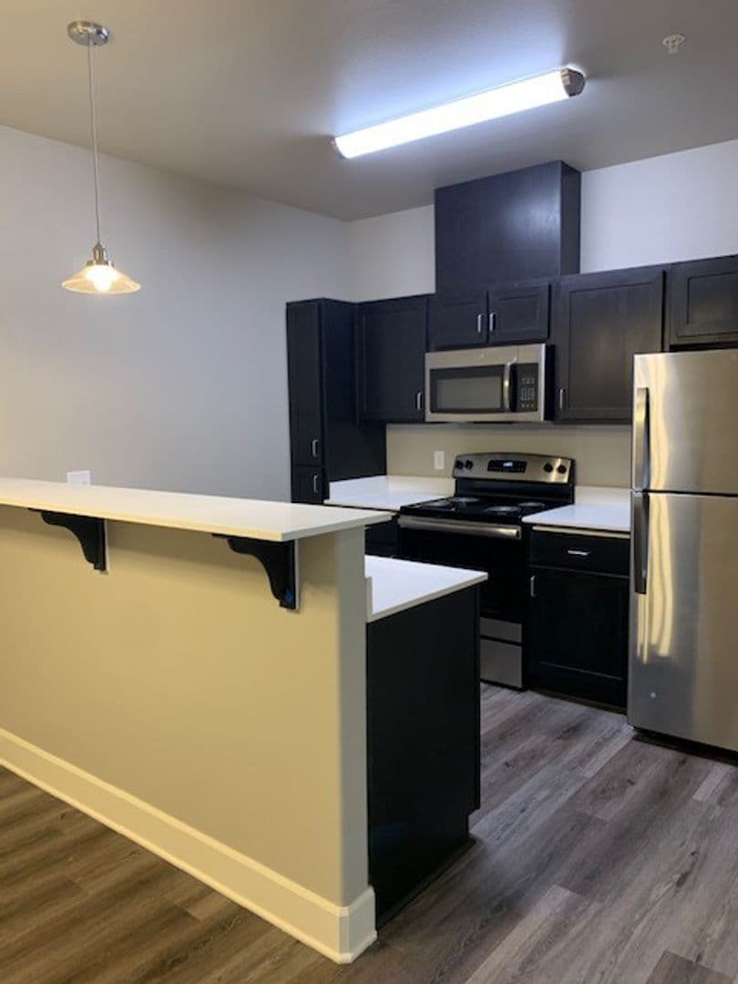 Redmond Apartment: 3570 SW Metolius