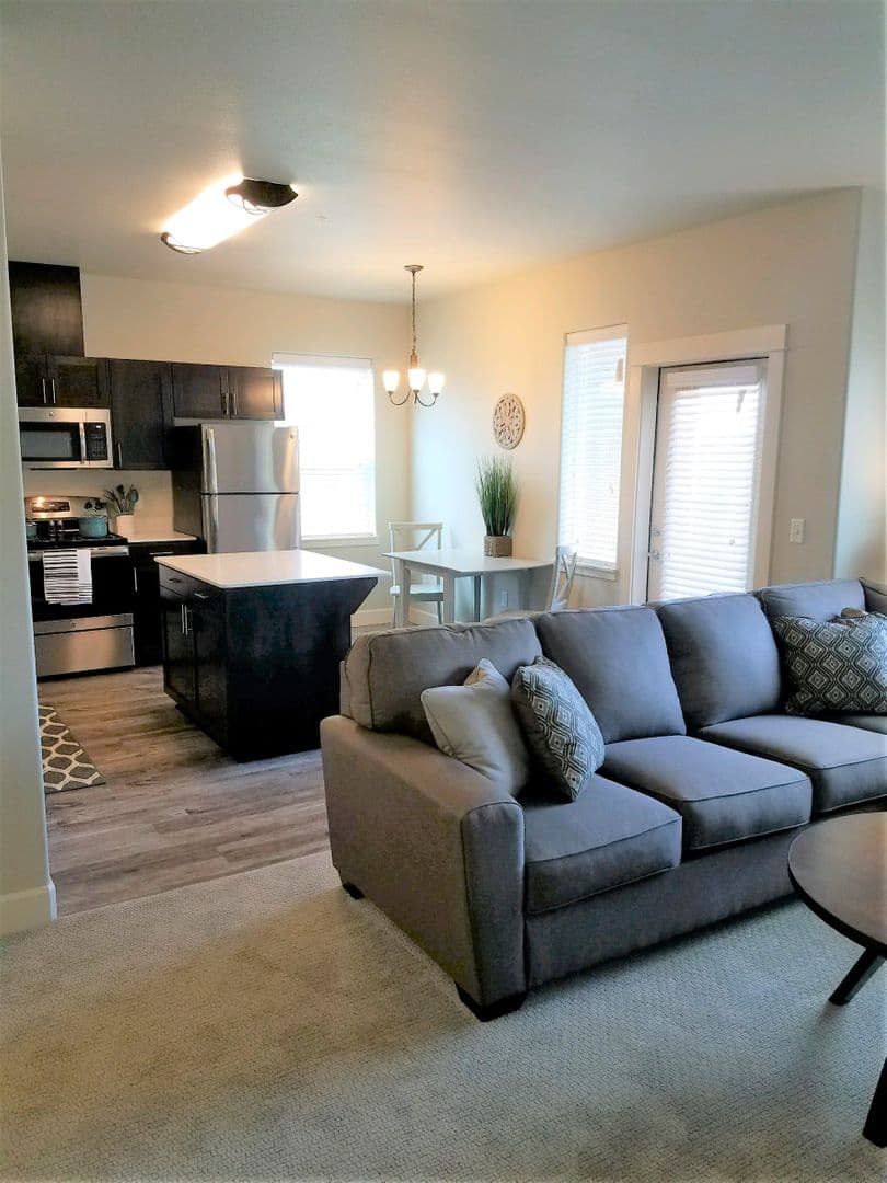 Salem Apartment: 5715 Red Leaf Dr S.