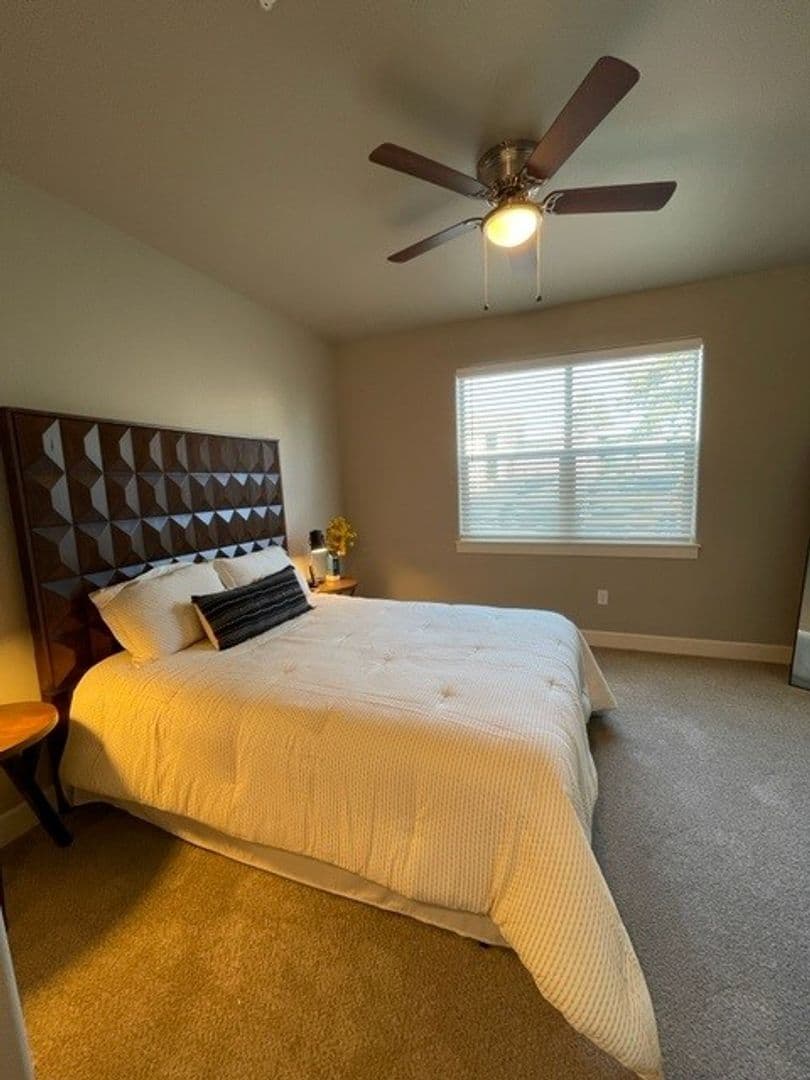 Bend Apartment: 20174 Reed Lane