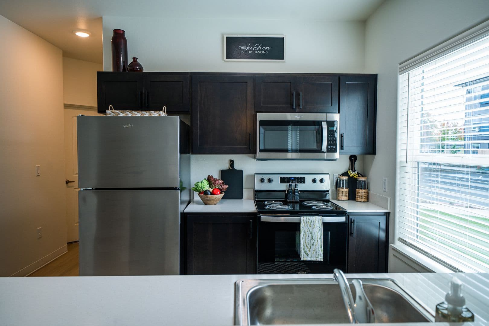 Salem Apartment: 4704 Center Street NE