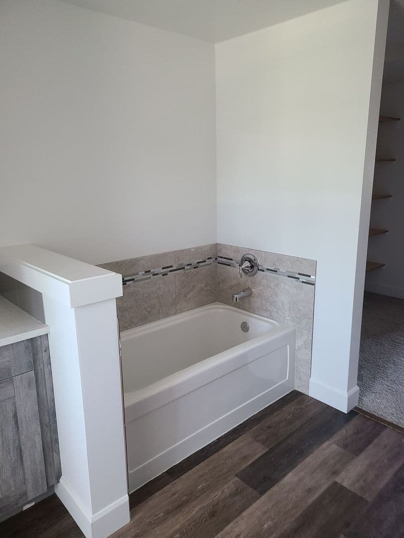 Auburn Townhome: 5531-5597 34th Street SE