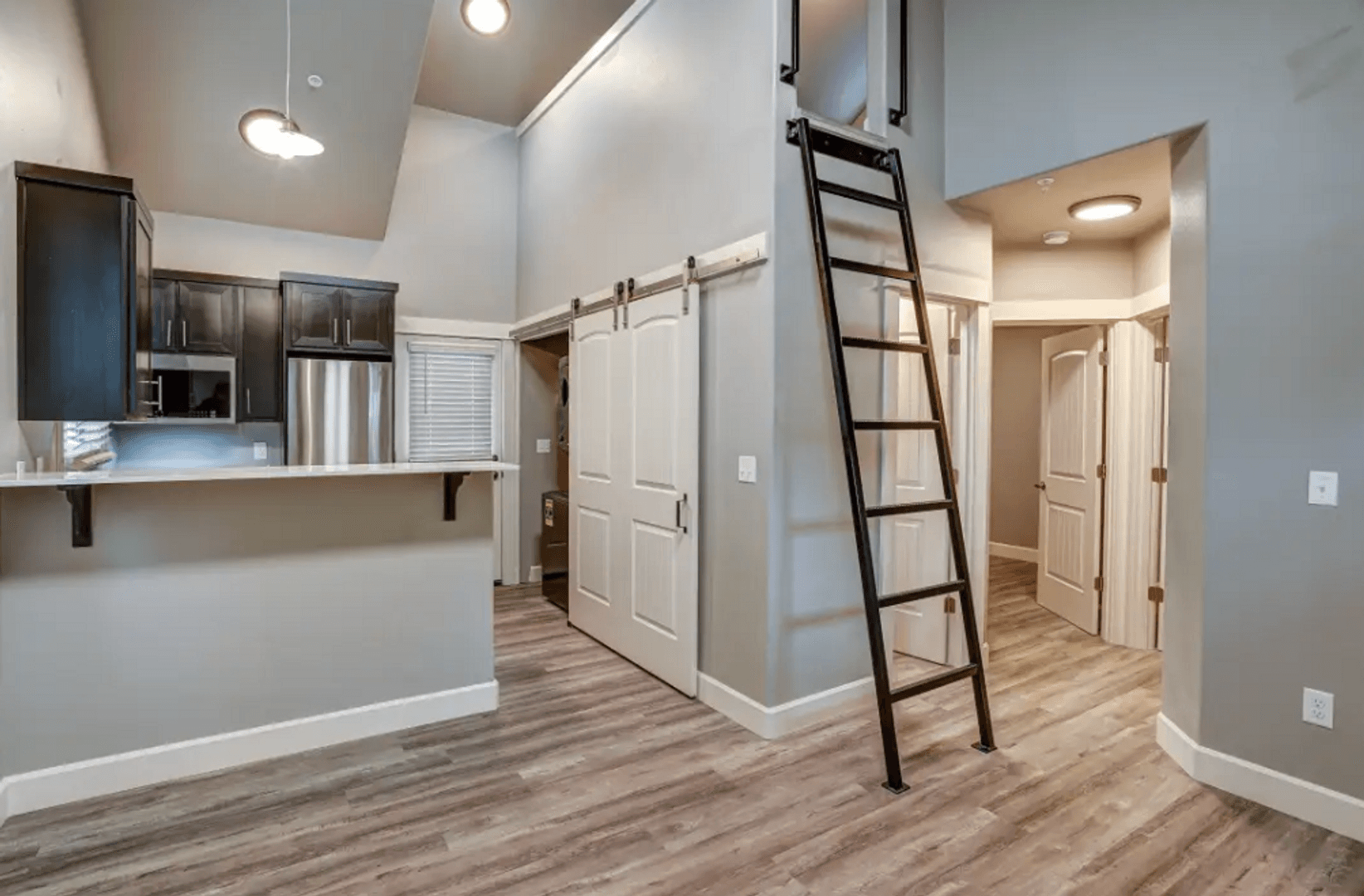 Gresham Apartment: 2027 W. Powell Blvd