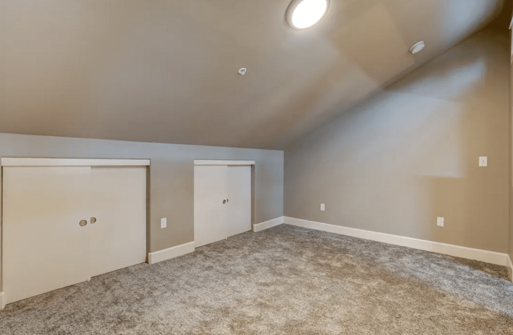Gresham Apartment: 2027 W. Powell Blvd