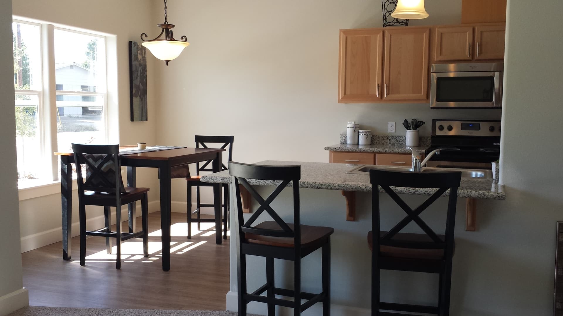 Albany Apartment: 1605 Oak St SE