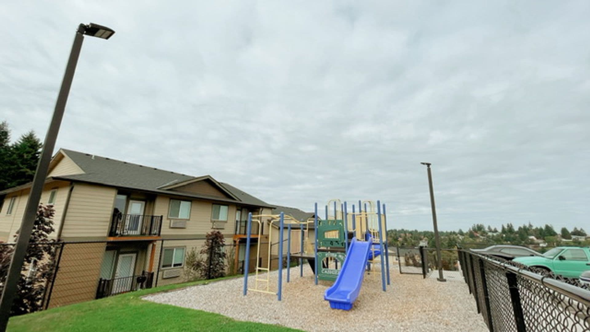 Salem Apartment: 5715 Red Leaf Dr S.