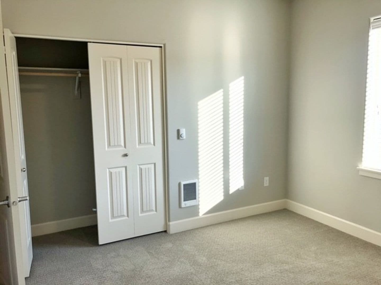 Salem Apartment: 5715 Red Leaf Dr S.