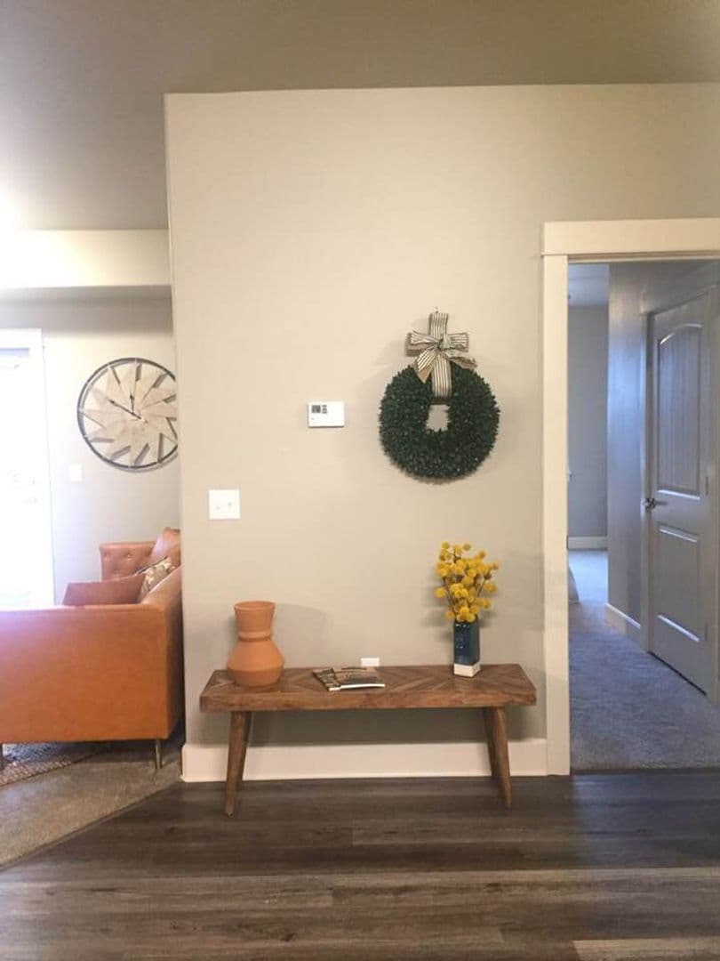Bend Apartment: 20174 Reed Lane