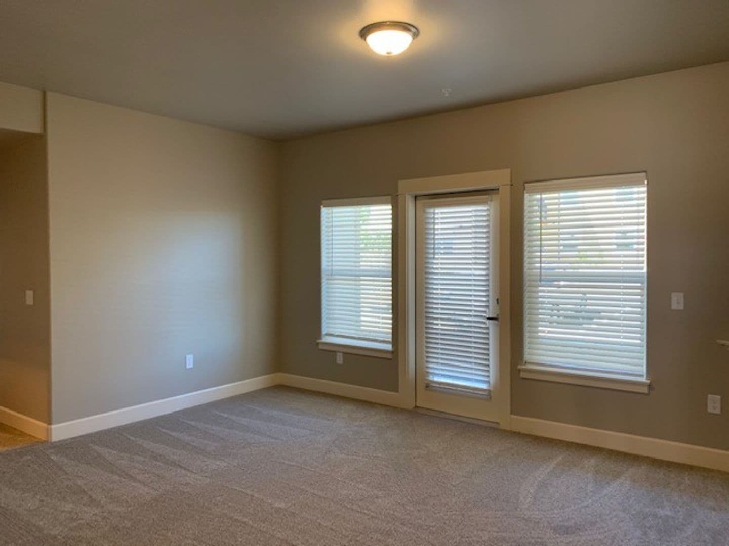 Redmond Apartment: 3570 SW Metolius