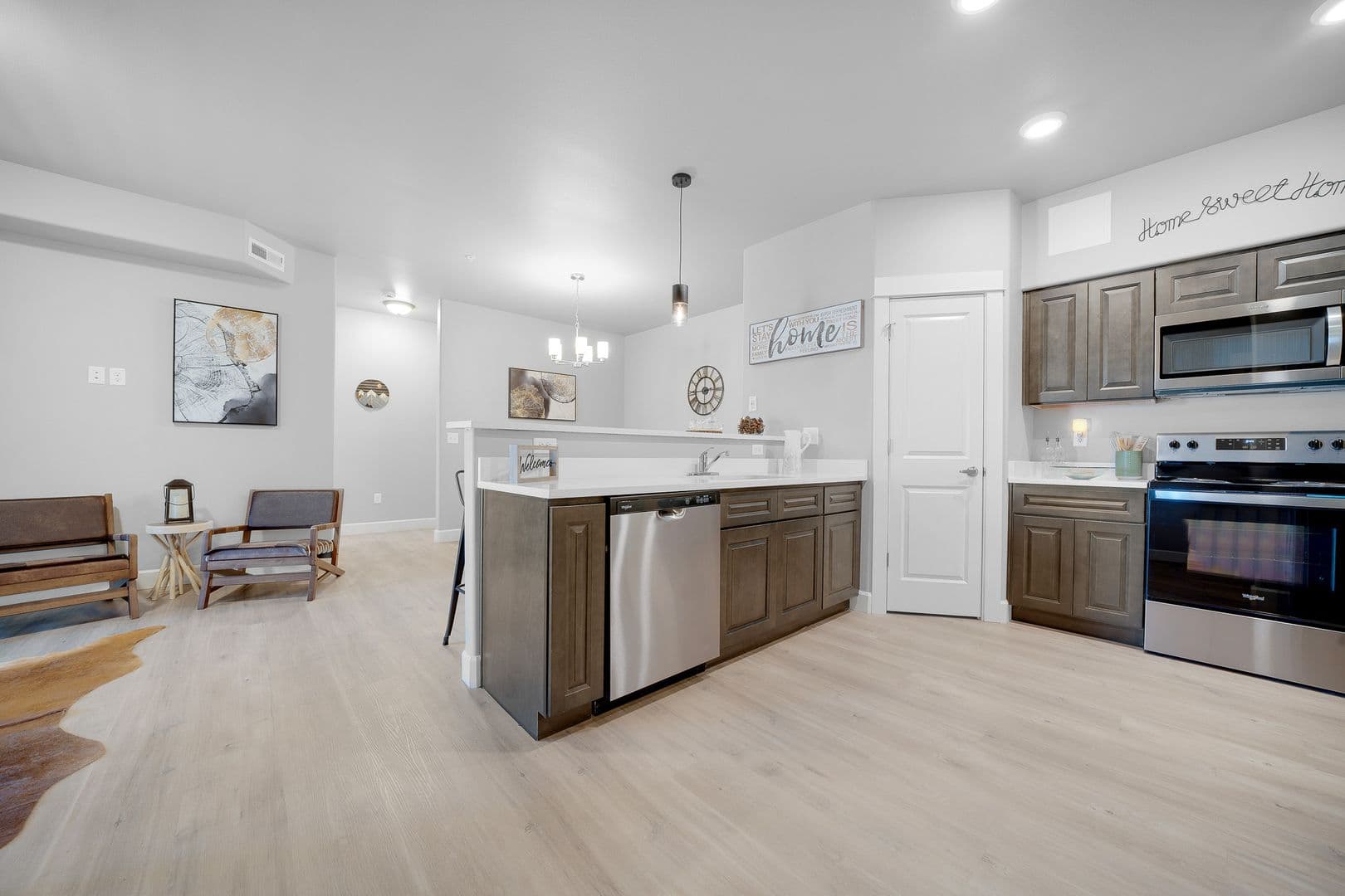 Prineville Apartment: 1640 NW Madras Highway