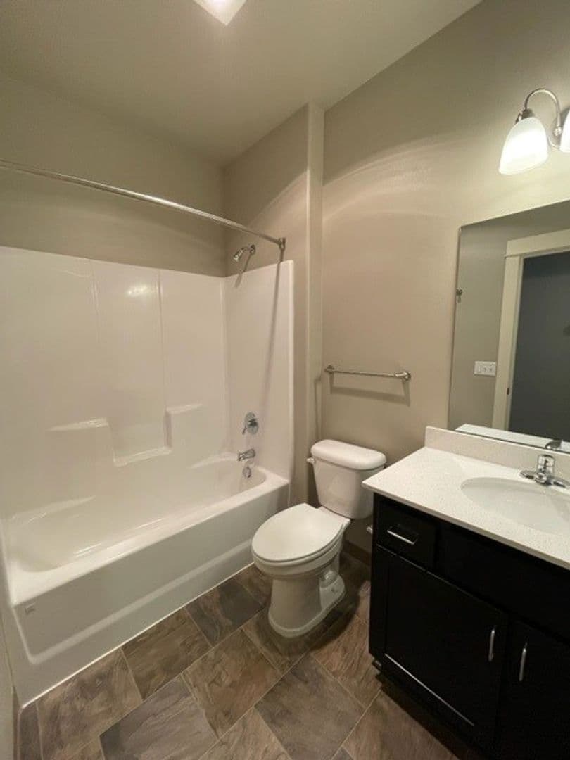 Bend Apartment: 20174 Reed Lane