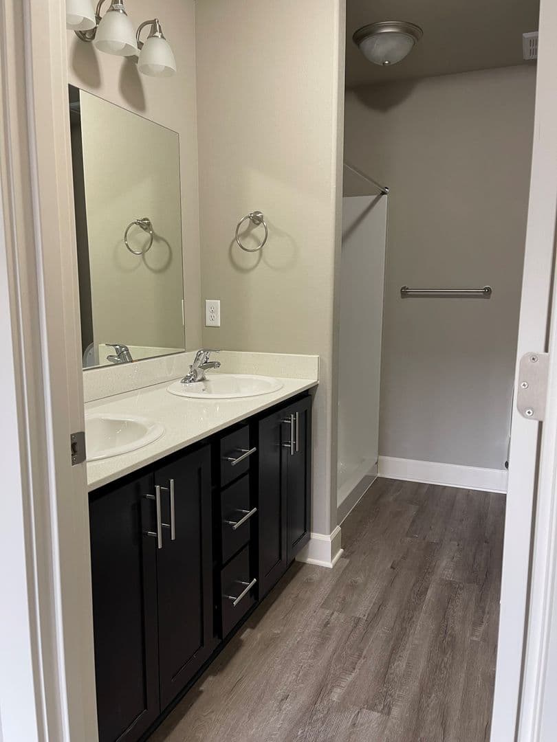 Gresham Apartment: 2027 W. Powell Blvd