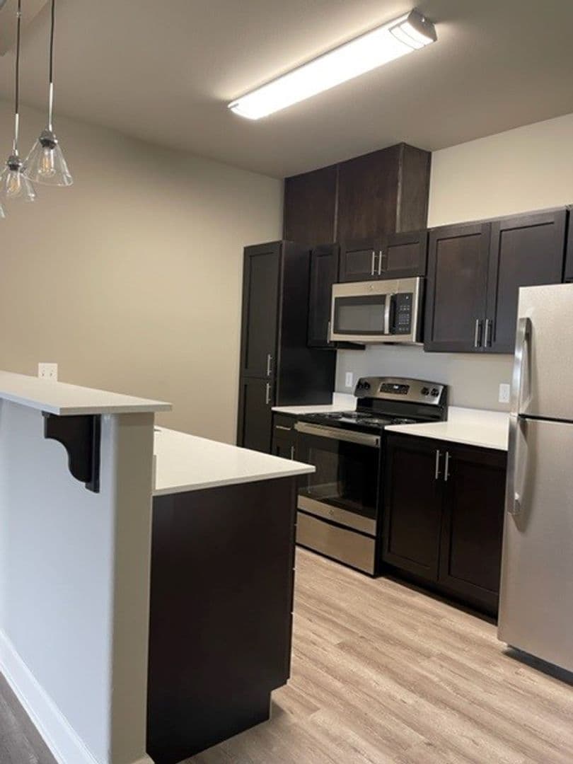Gresham Apartment: 2027 W. Powell Blvd