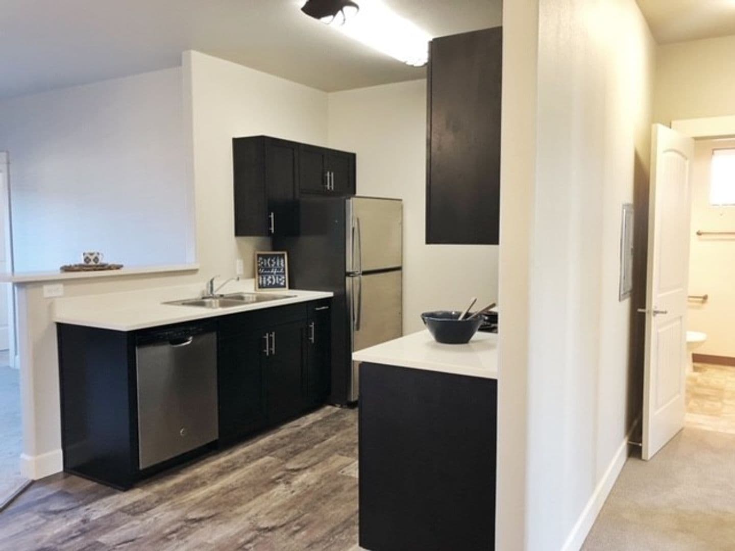 Salem Apartment: 5715 Red Leaf Dr S.