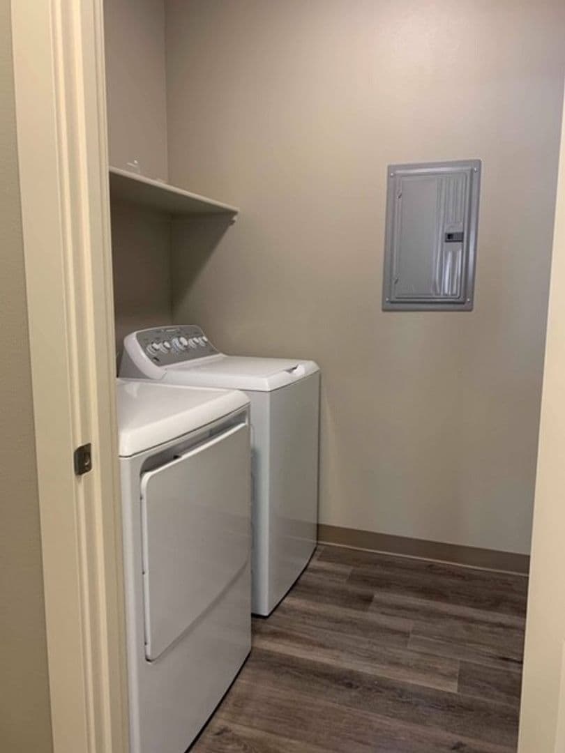Redmond Apartment: 3570 SW Metolius