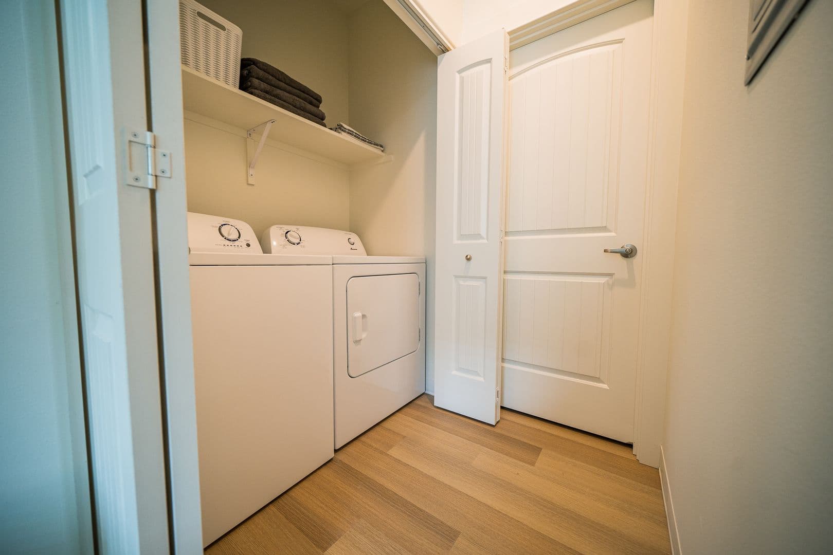 Salem Apartment: 4704 Center Street NE