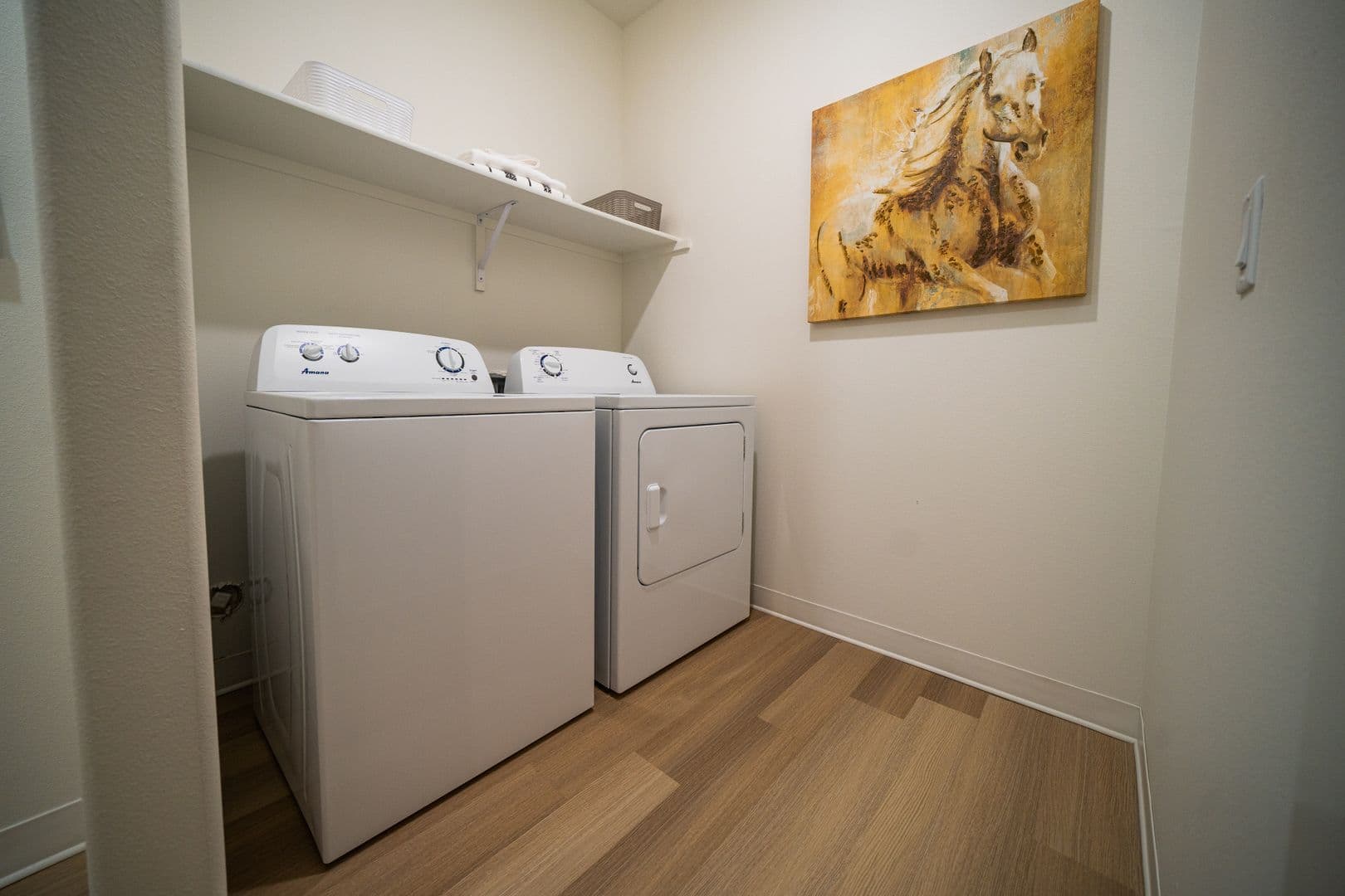 Salem Apartment: 4704 Center Street NE
