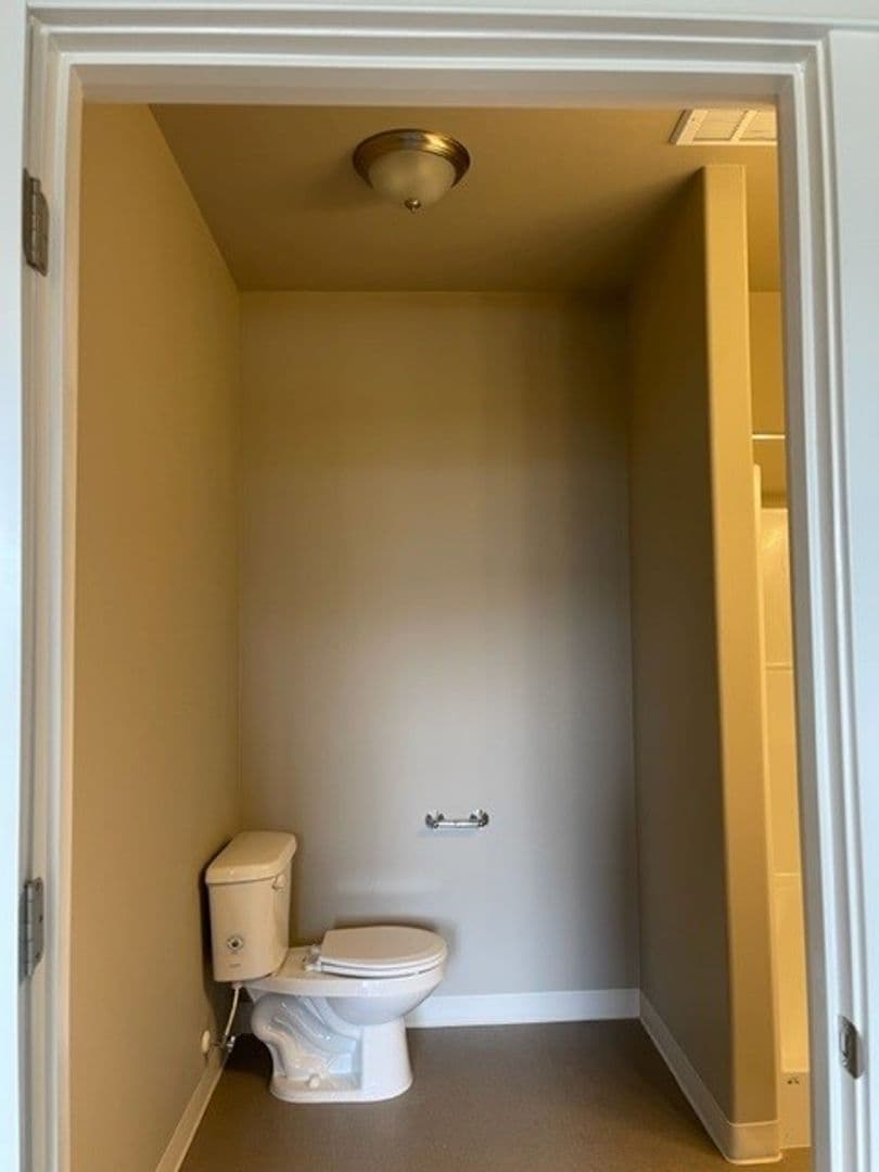 Gresham Apartment: 2027 W. Powell Blvd