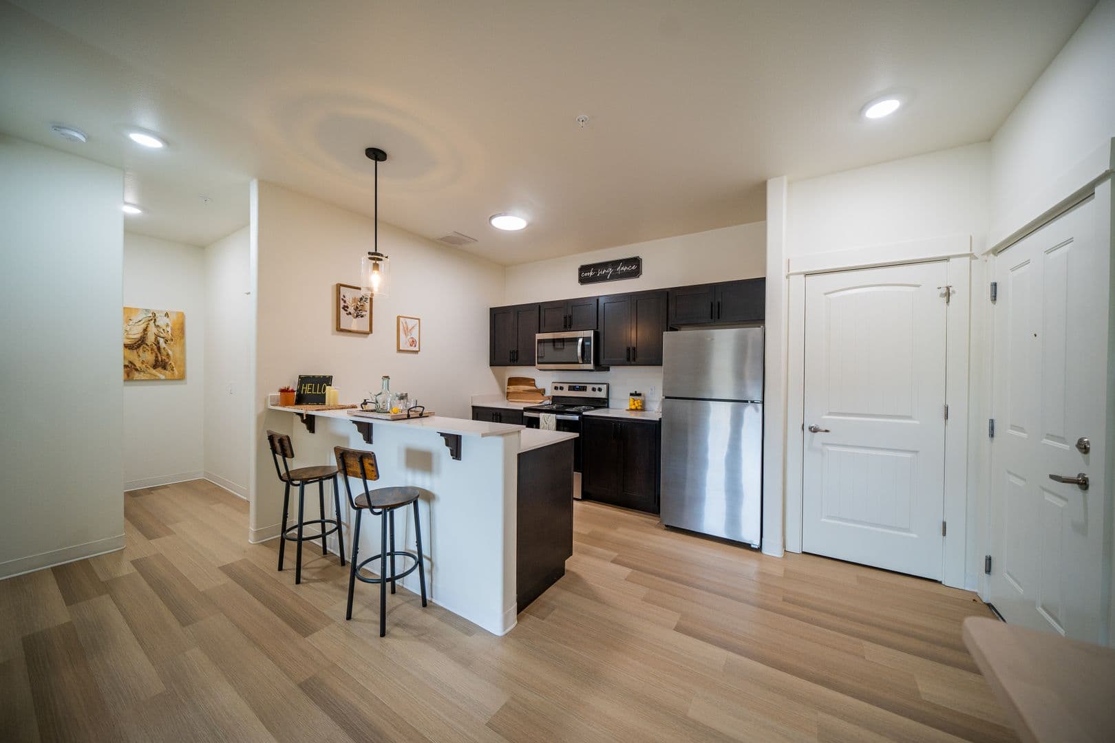 Salem Apartment: 4704 Center Street NE