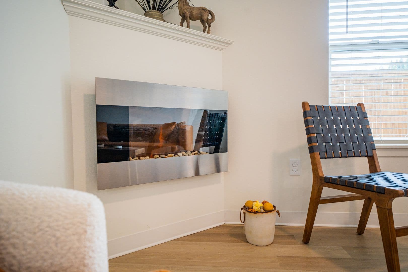 Salem Apartment: 4704 Center Street NE