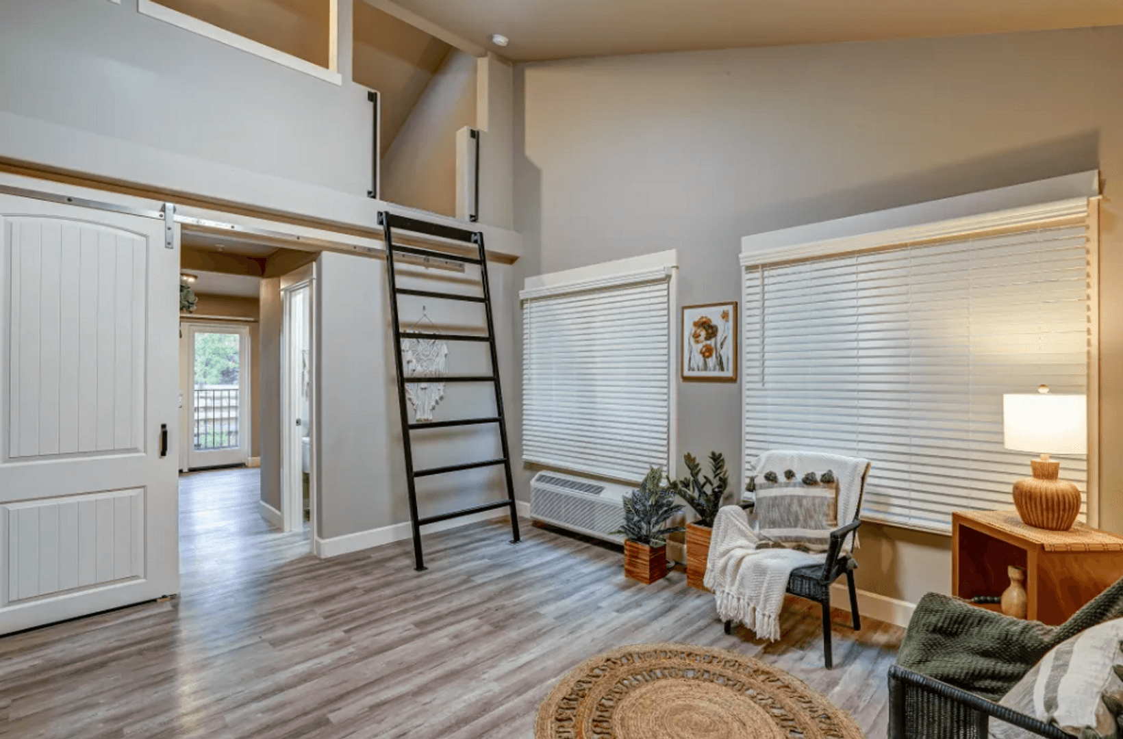 Gresham Apartment: 2027 W. Powell Blvd