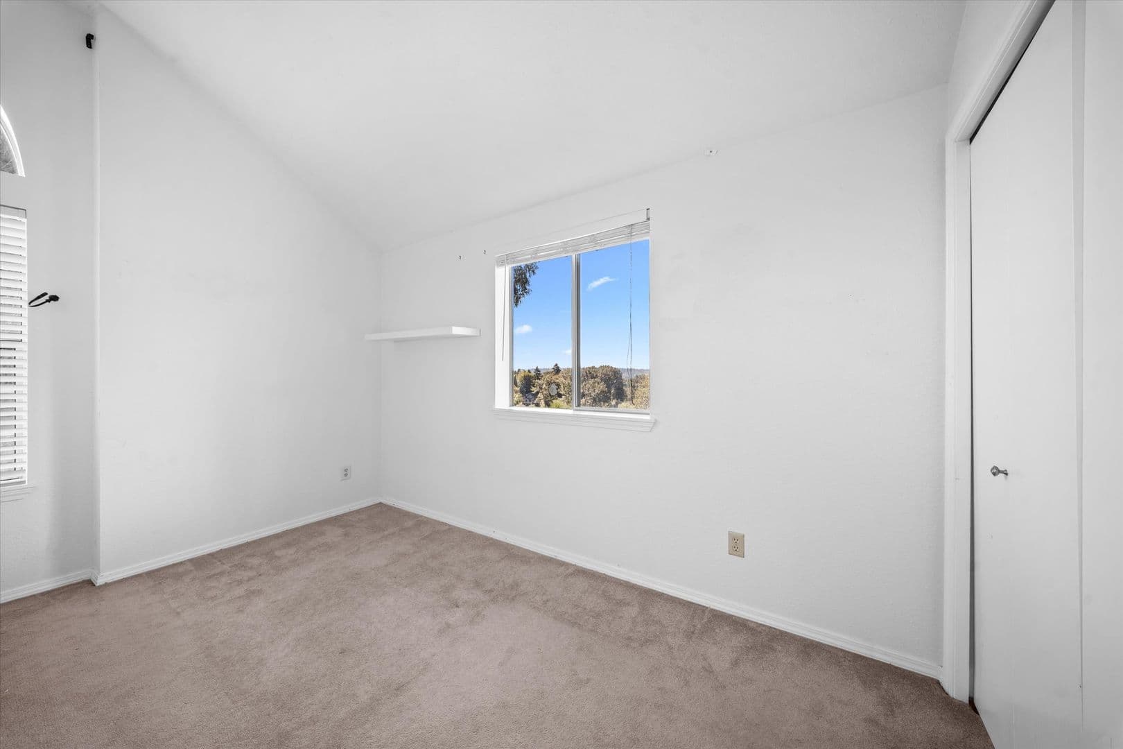 Kent House: 21610 95th Place South