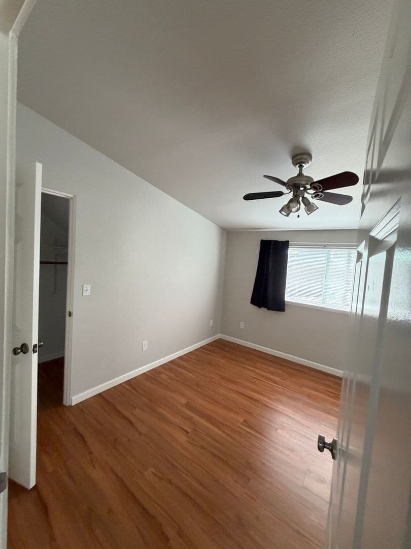 Puyallup House: 1018 W Main