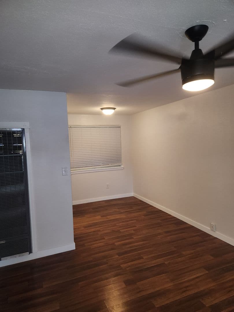 Lakewood Apartment: 8913 Forest Road SW