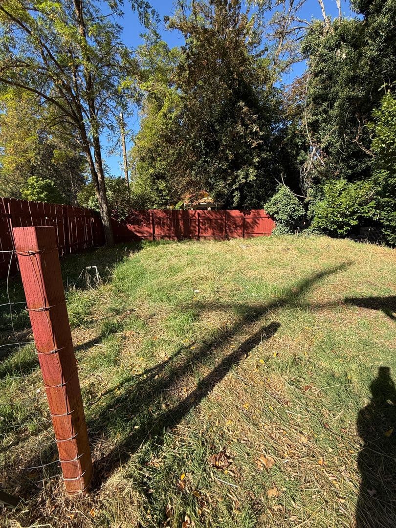 Rogue River Apartment: 454 Rogue River Hwy