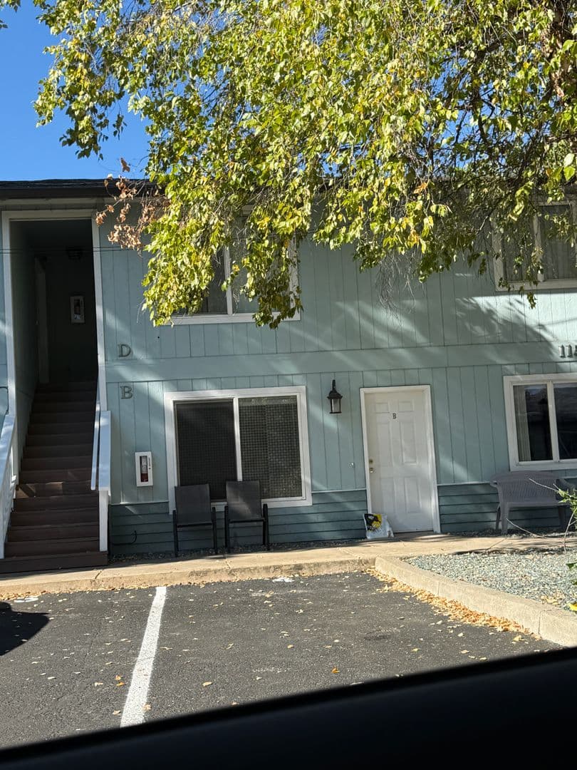 Medford Apartment: 1140 - 1150 W. Eighth St