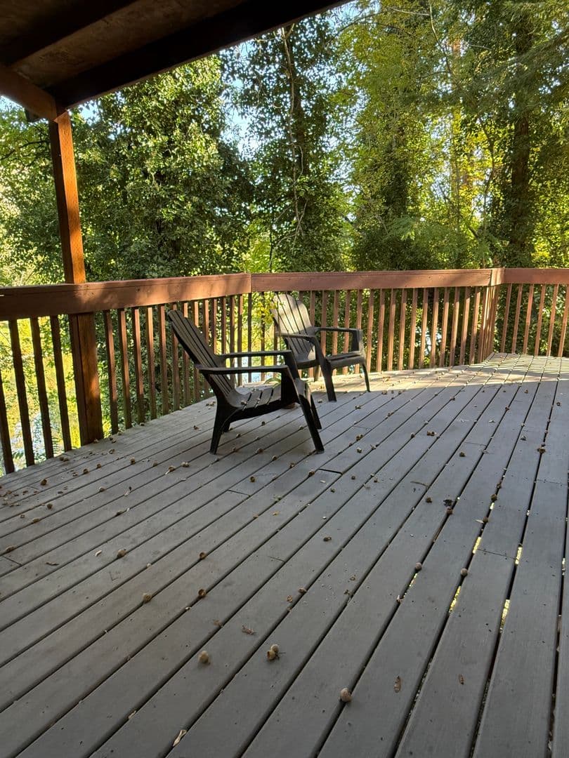 Rogue River Apartment: 454 Rogue River Hwy