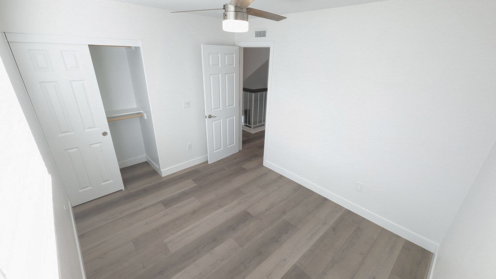San Diego House: 10809 Escobar Dr