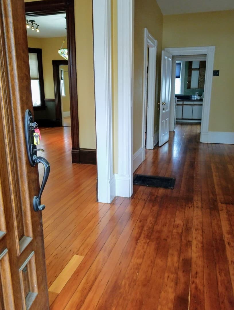 San Diego House: 1632 State St