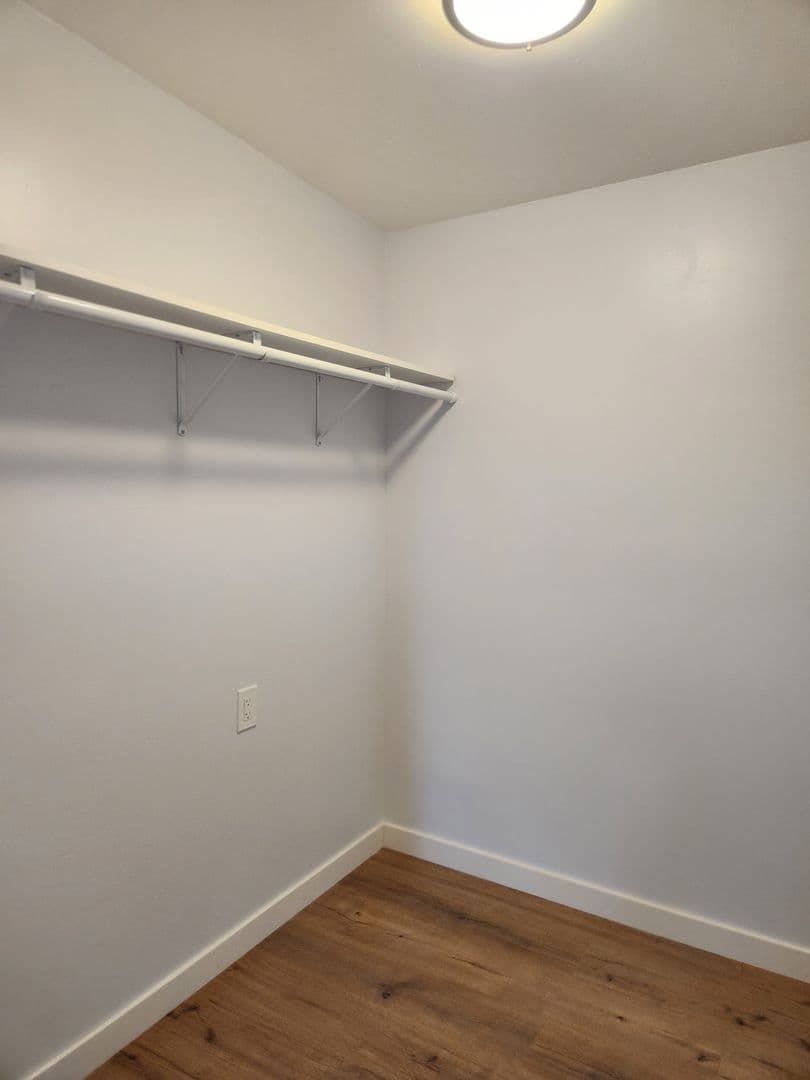 San Diego House: 5092 Debby Dr
