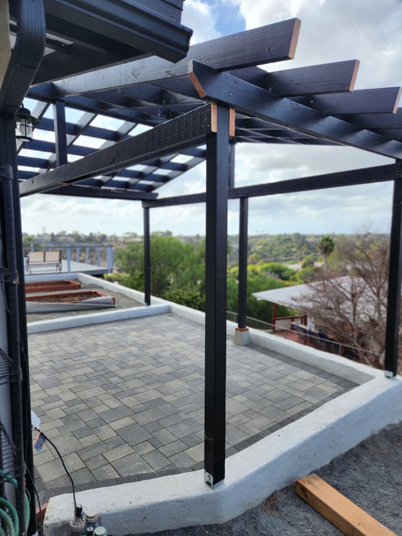 San Diego House: 5092 Debby Dr