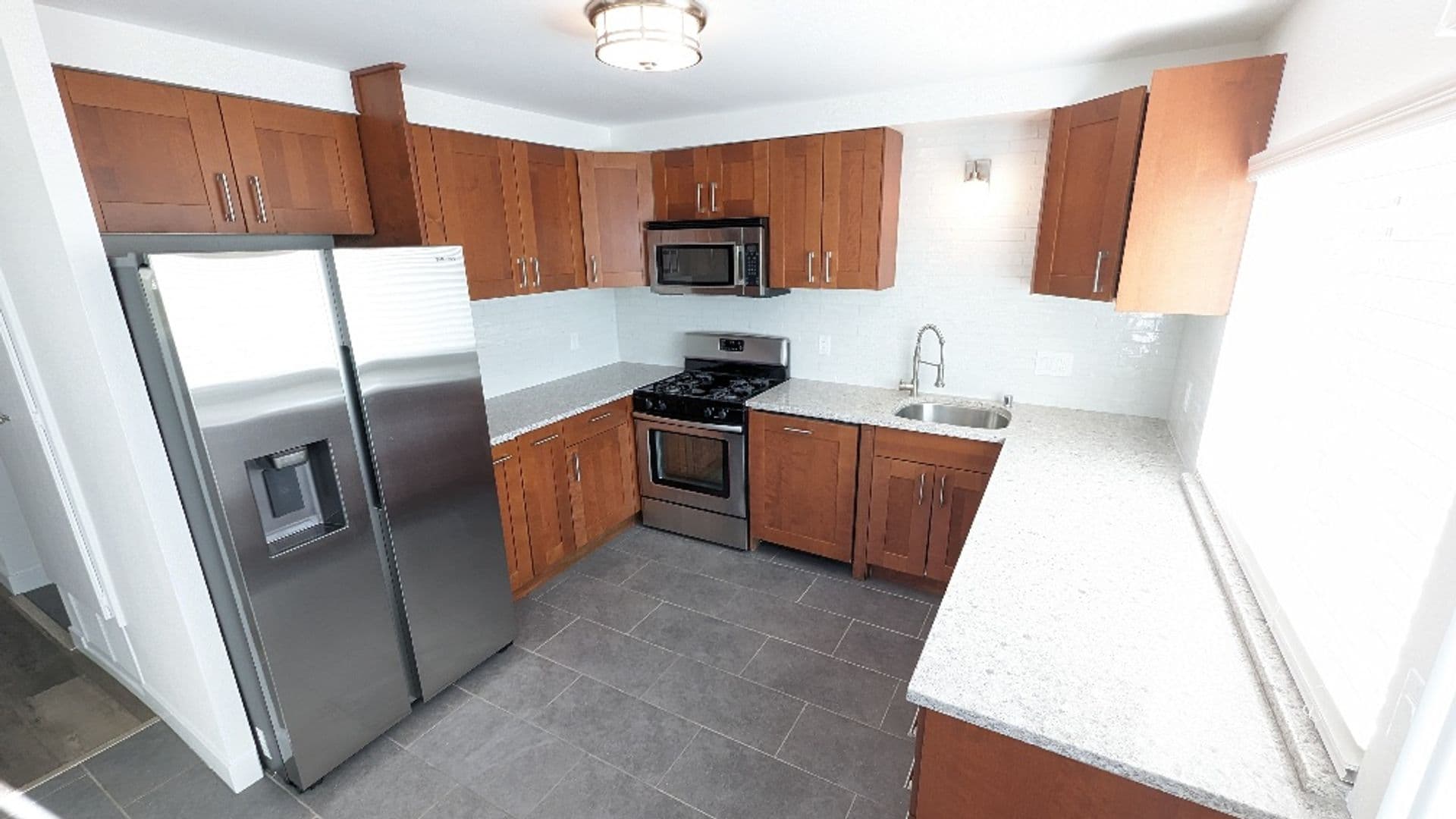 San Diego House: 10809 Escobar Dr