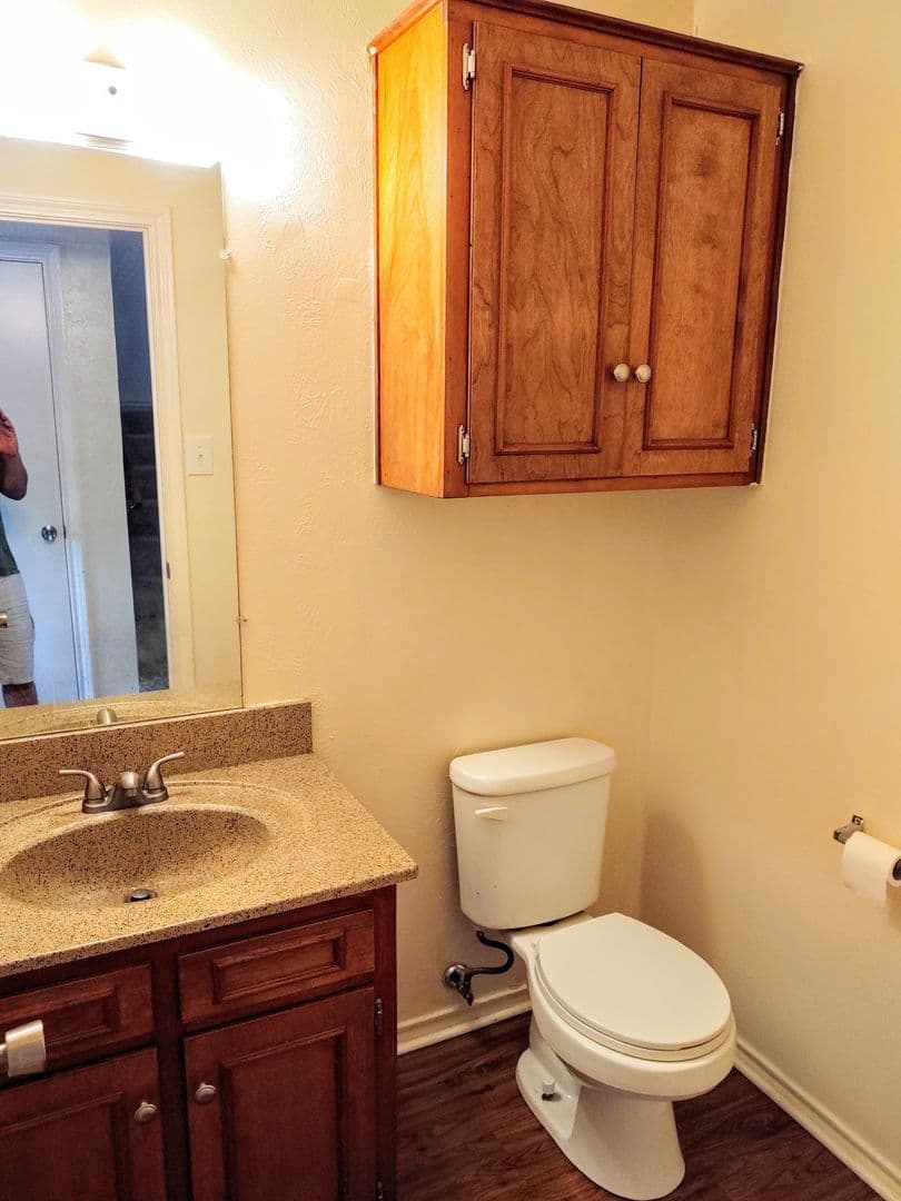 Denton Apartment: 2208 W Hickory St