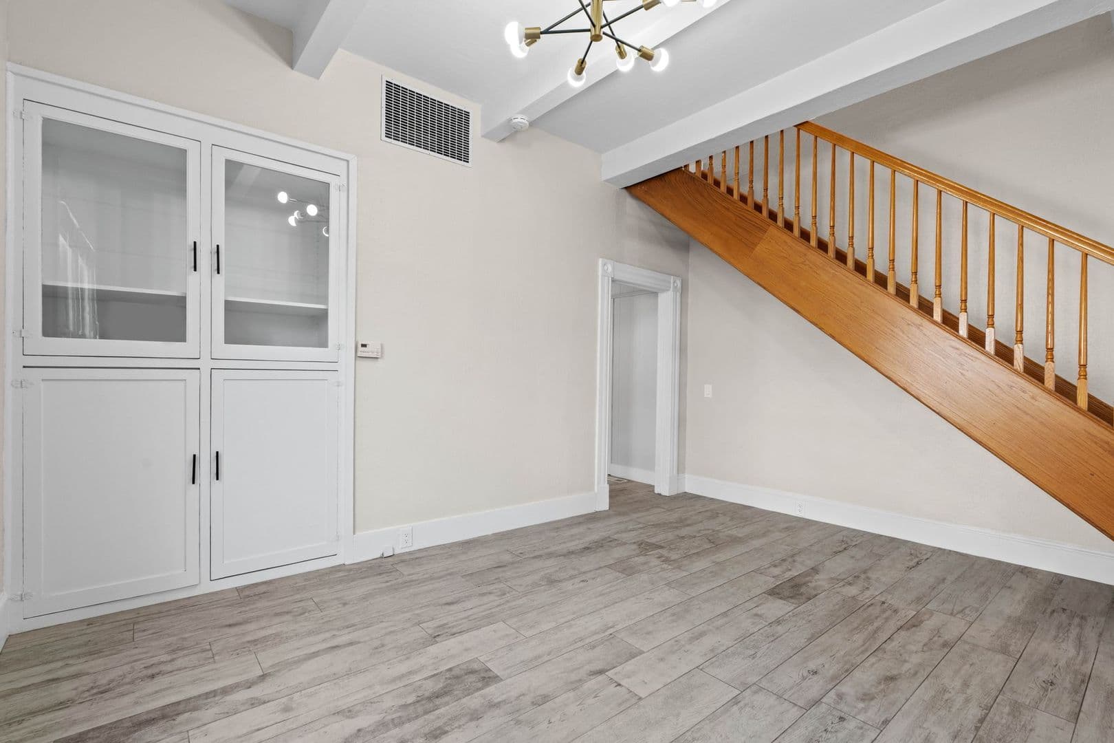 Santa Clara House: 640 Harrison St