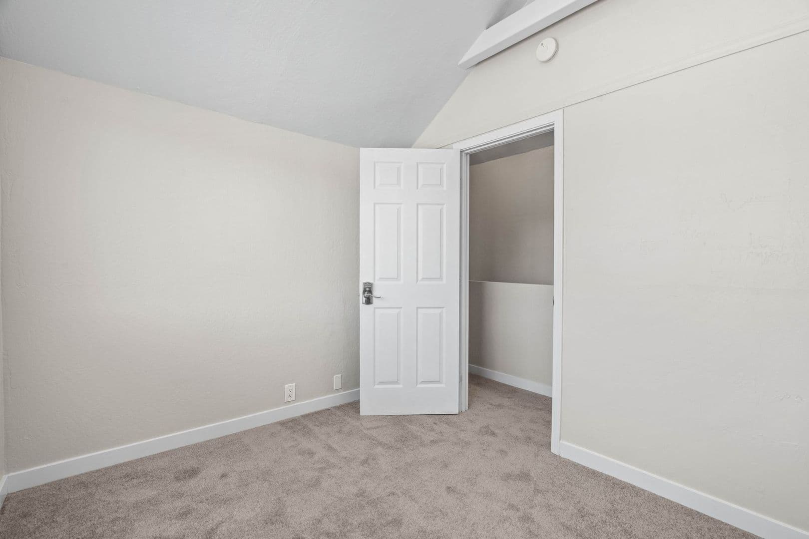 Santa Clara House: 640 Harrison St