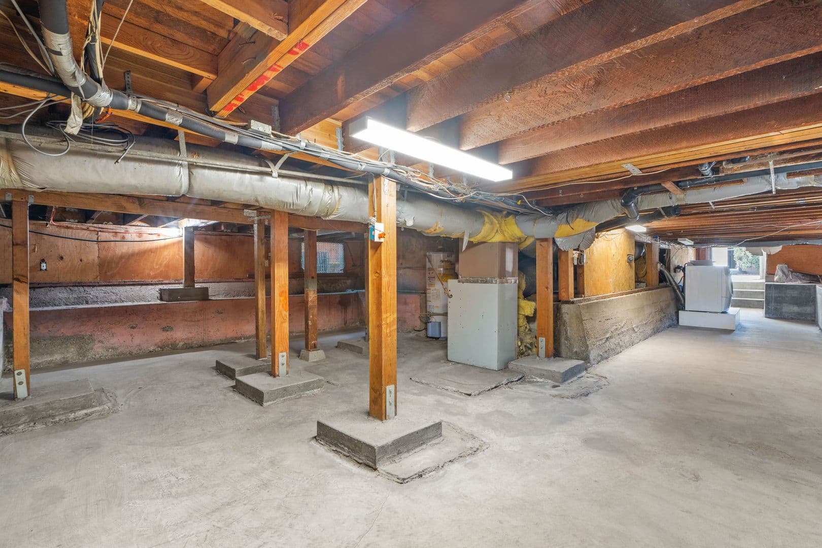 Santa Clara House: 640 Harrison St