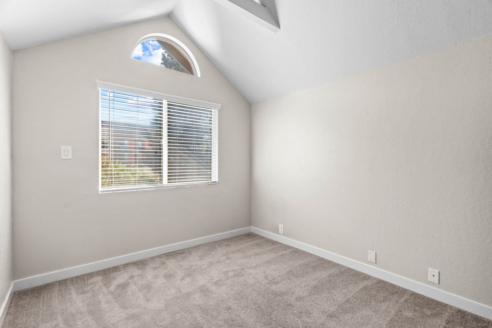 Santa Clara House: 640 Harrison St