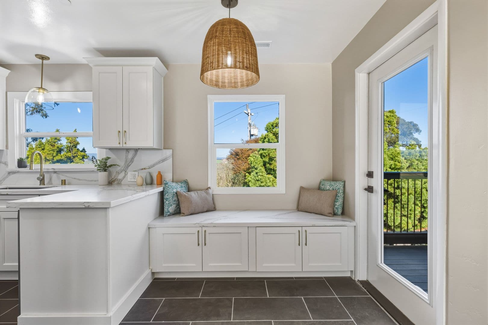 Watsonville Apartment: 17 Sunset Drive