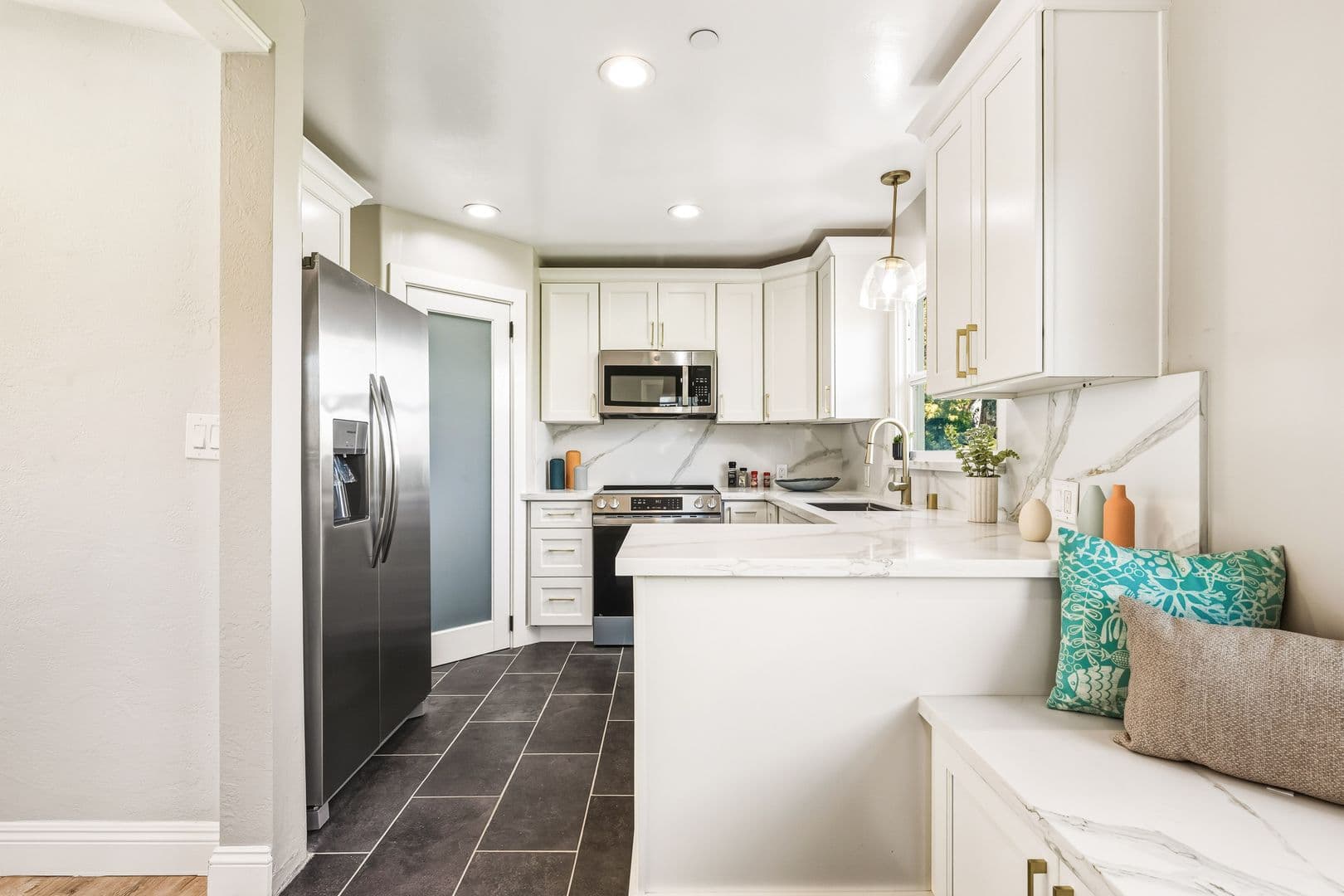 Watsonville Apartment: 17 Sunset Drive