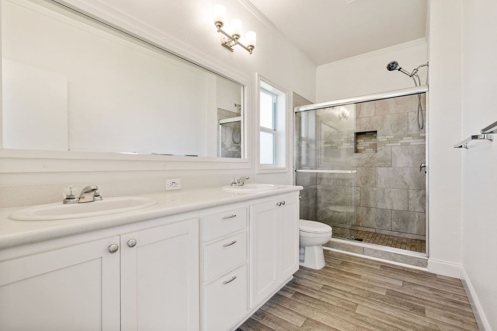 Watsonville House: 517 Calabasas Rd
