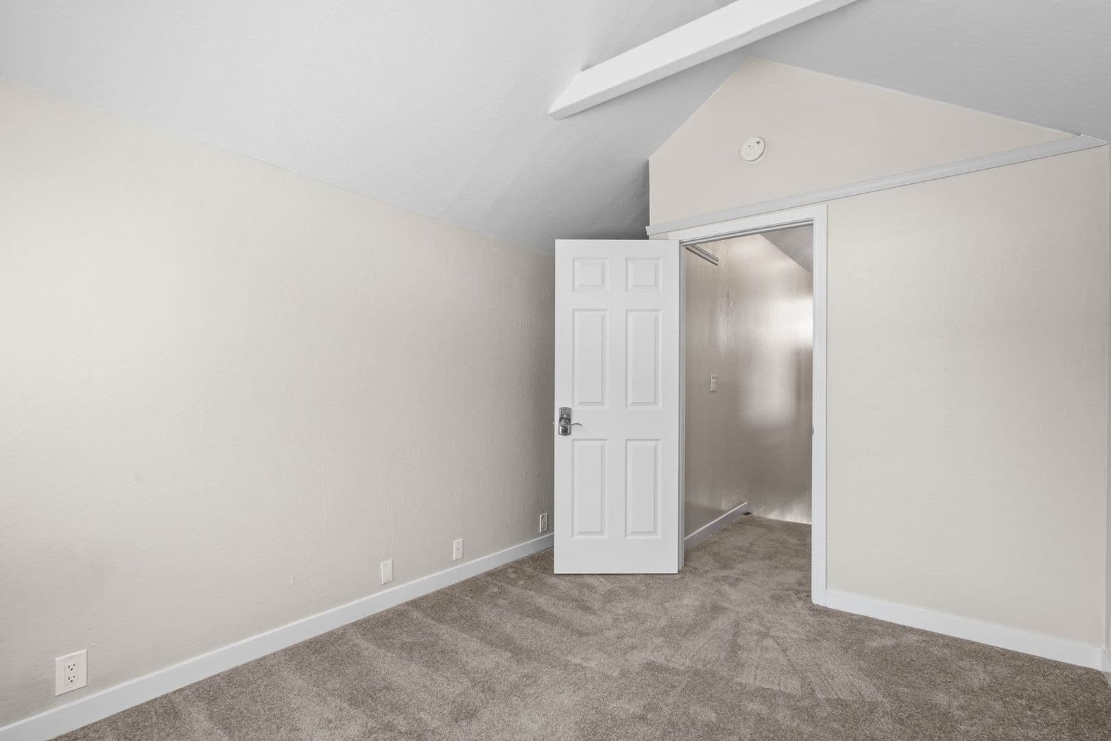 Santa Clara House: 640 Harrison St