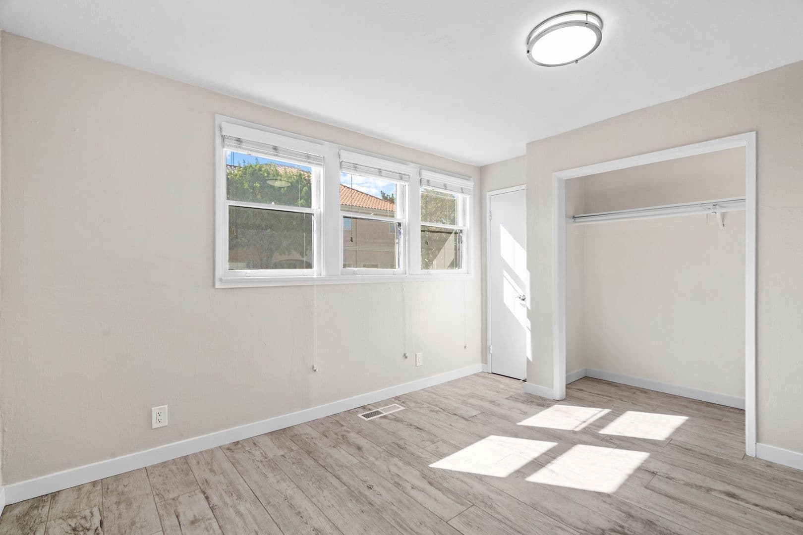 Santa Clara House: 640 Harrison St