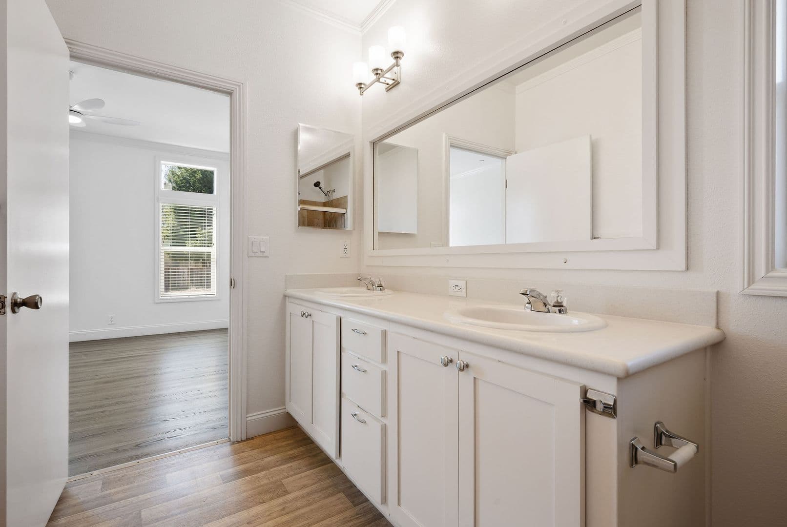Watsonville House: 517 Calabasas Rd