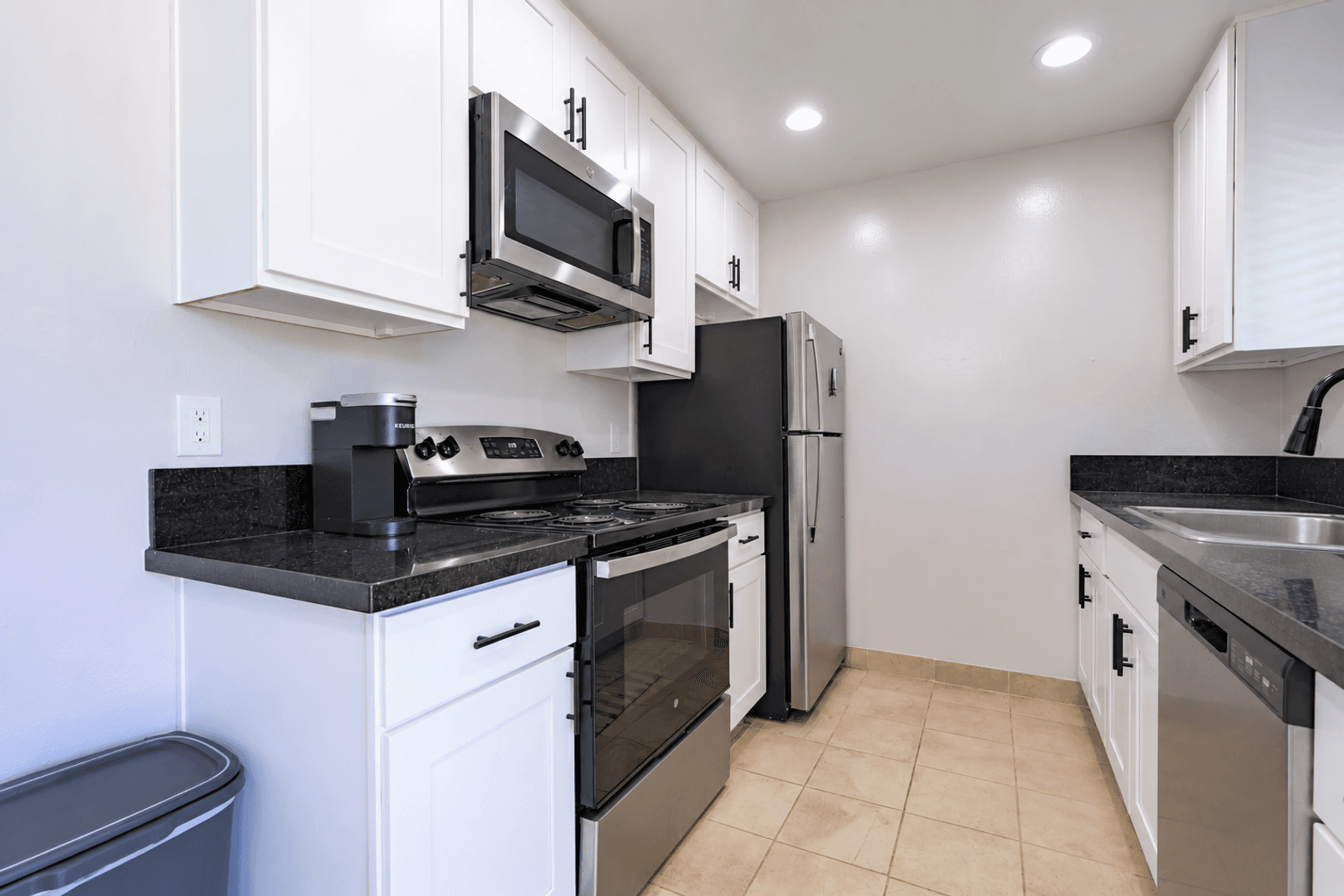 Santa Clara Apartment: 261 Washington St