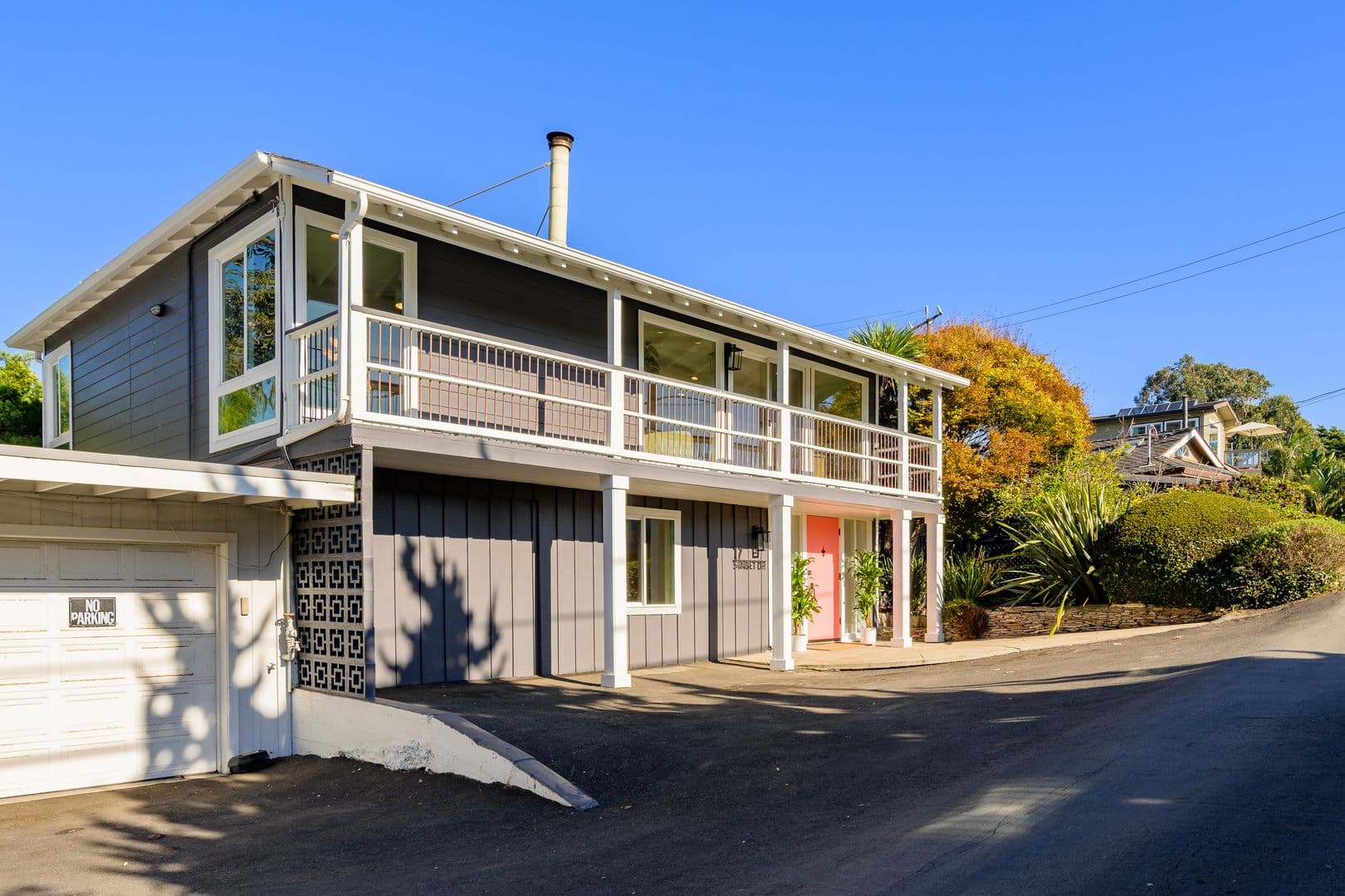 Watsonville Apartment: 17 Sunset Drive