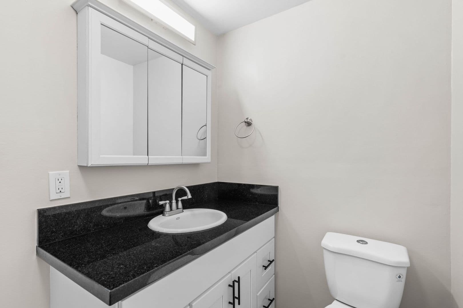 Santa Clara House: 640 Harrison St