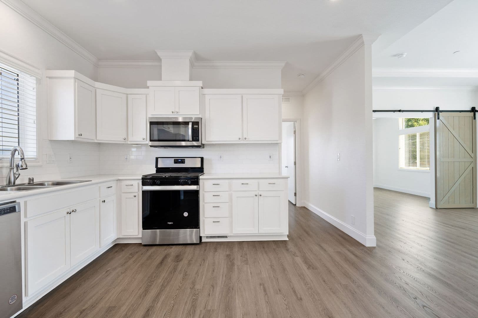 Watsonville House: 517 Calabasas Rd